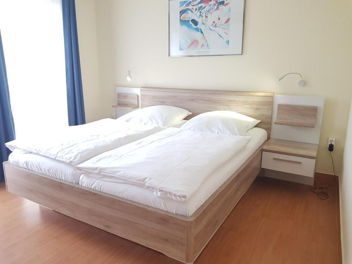 Ferienwohnung 5 Im Strandhaus ลอบเบอ ภายนอก รูปภาพ